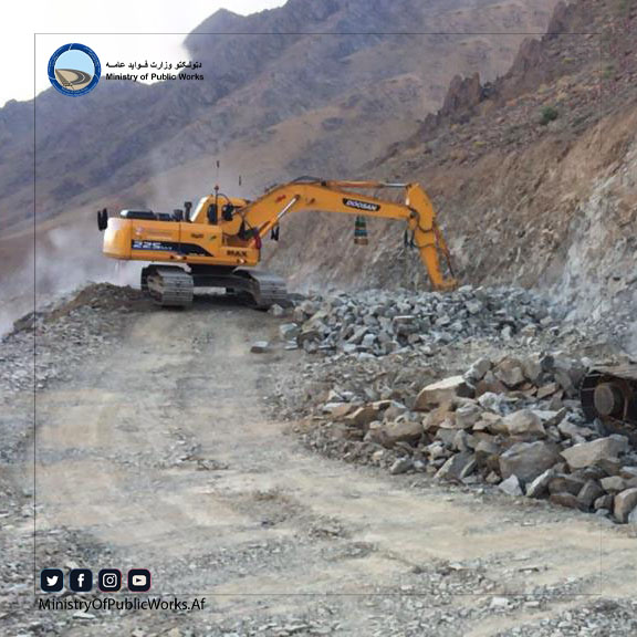 دایکندی: کار اعمار و ساختمان سرک رباط - میرامور ۵۷ فیصد پیشرفت کاری دارد