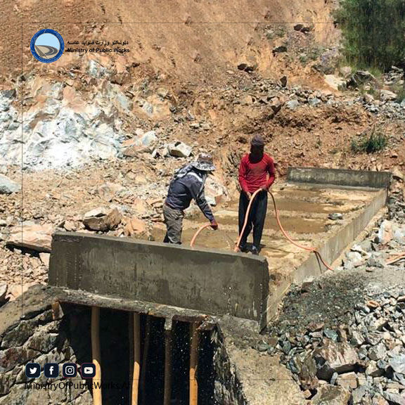 دایکندي ولایت: د رباط - میرامور اسفالټ سړک رغنیزې چارې ۵۷ سلنه کاري پرمختګ لري