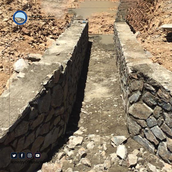 دایکندي ولایت: د رباط - میرامور اسفالټ سړک رغنیزې چارې ۵۷ سلنه کاري پرمختګ لري