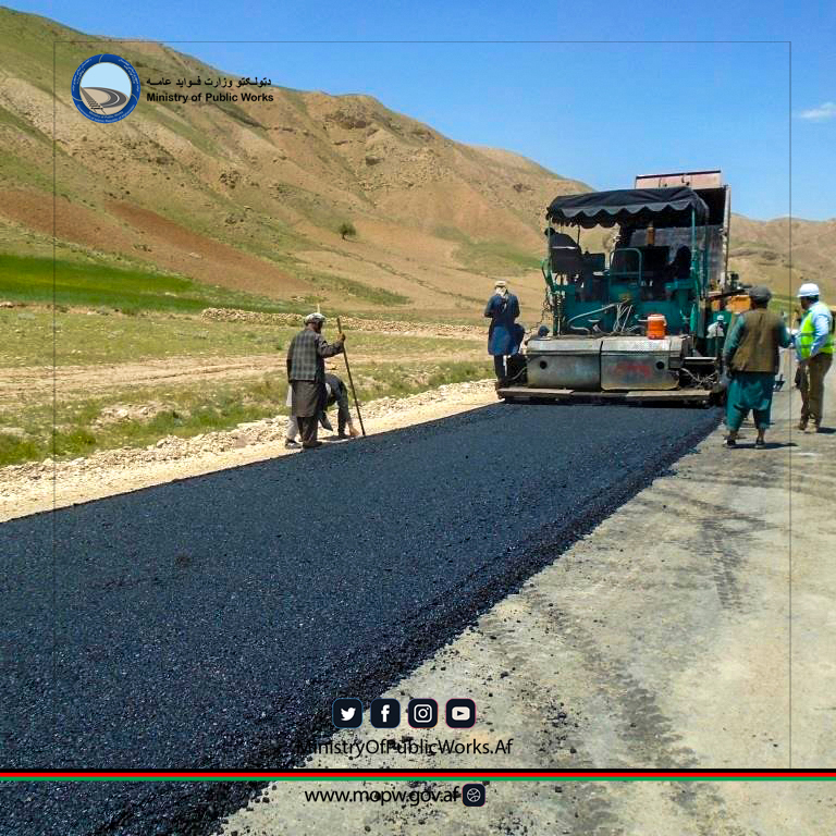 سمنگان: ساختمان سرک ولسوالی دره صوف -  معدن شباشک ولایت سمنگان به شدت جریان دارد 