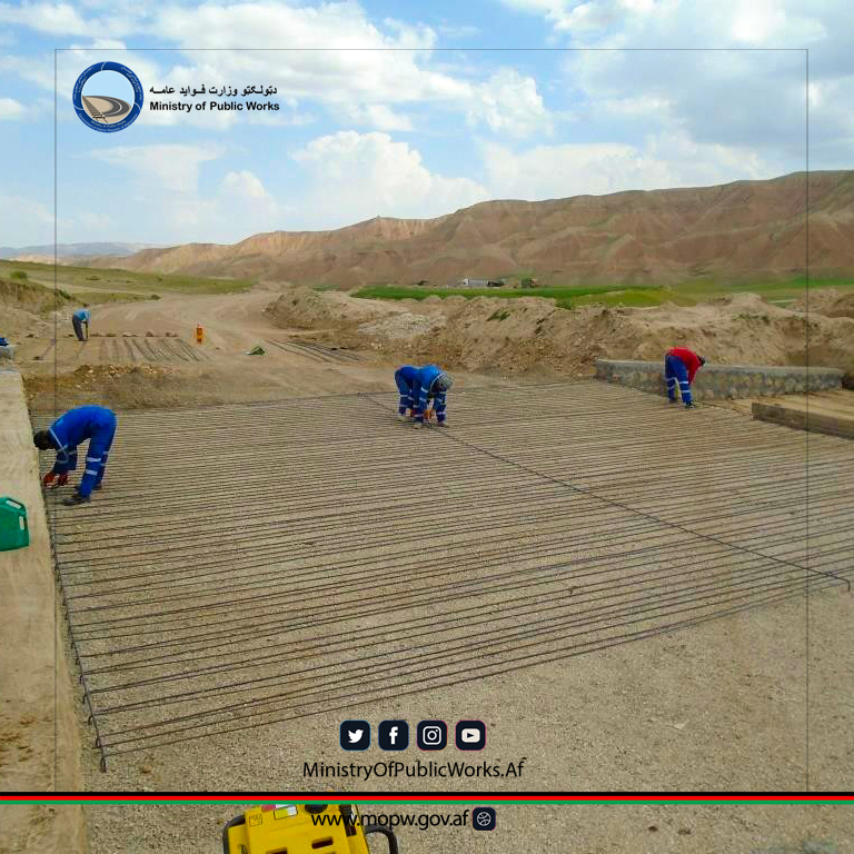 سمنګان: د دره صوف – شباشک کان سړک رغنیزې چارې په چټکۍ سره روانې دي