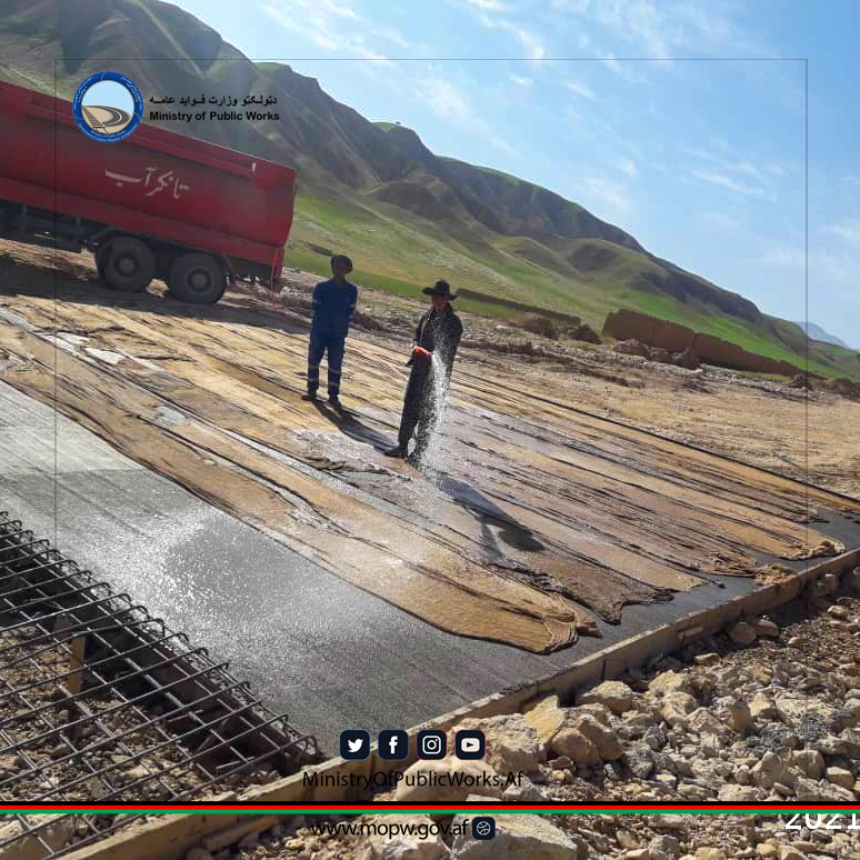 سمنګان: د دره صوف – شباشک کان سړک رغنیزې چارې په چټکۍ سره روانې دي