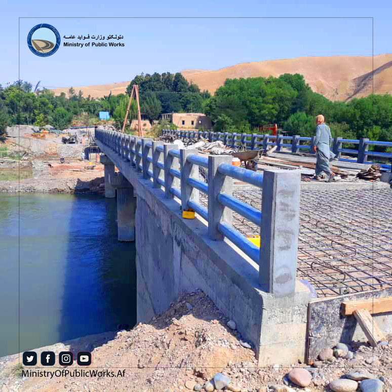 بغلان: د قندو فابریکې سیمه کې جوړېدونکی پل ۷۰ سلنه کاري پرمختګ لري