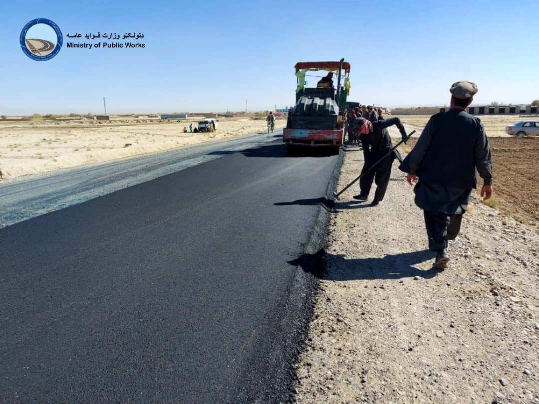 ساختمان فاز دوم لات اول سرک زرغون شهر الی وازه خوا ولایت پکتیکا ۵۴ فیصد پیشرفت کاری دارد