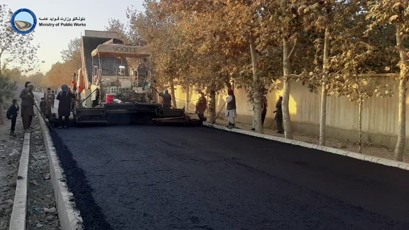 ساختمان سرک های باقی مانده داخل شهر تالقان ولایت تخار ۹۵ فیصد پیشرفت کاری دارد