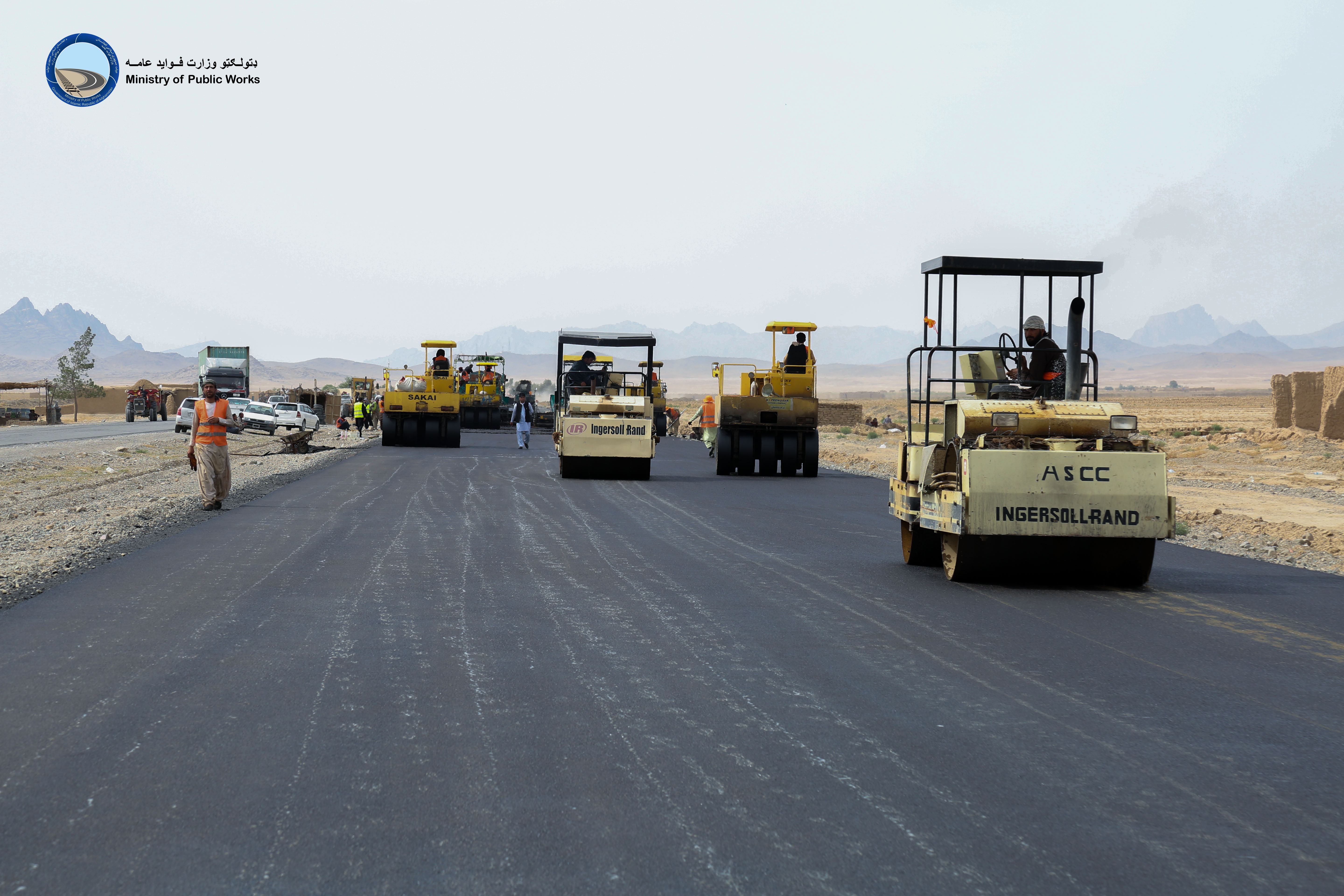 د کندهار- سپین بولدک دویم لاټ سړک د جوړلو چارې ۷۰ سلنه بشپړې شوي