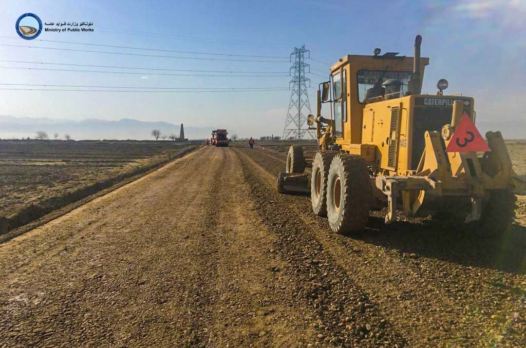 Balkh: The road project of “Baba Qachqar village” reaches 43% progress The Construction of a 14.5-kilometer road in Balkh province, which has split up from the Balkh-Sheberghan highway and leads to the Baba Qachqar village of Nahrshahi district, reached 43 percent of its physical work progress. This project is being implemented and supervised via the National Rural Access Program (NRAP) an operational unit of the Ministry of Public Works. According to the MoPW, the contract of this project was signed with