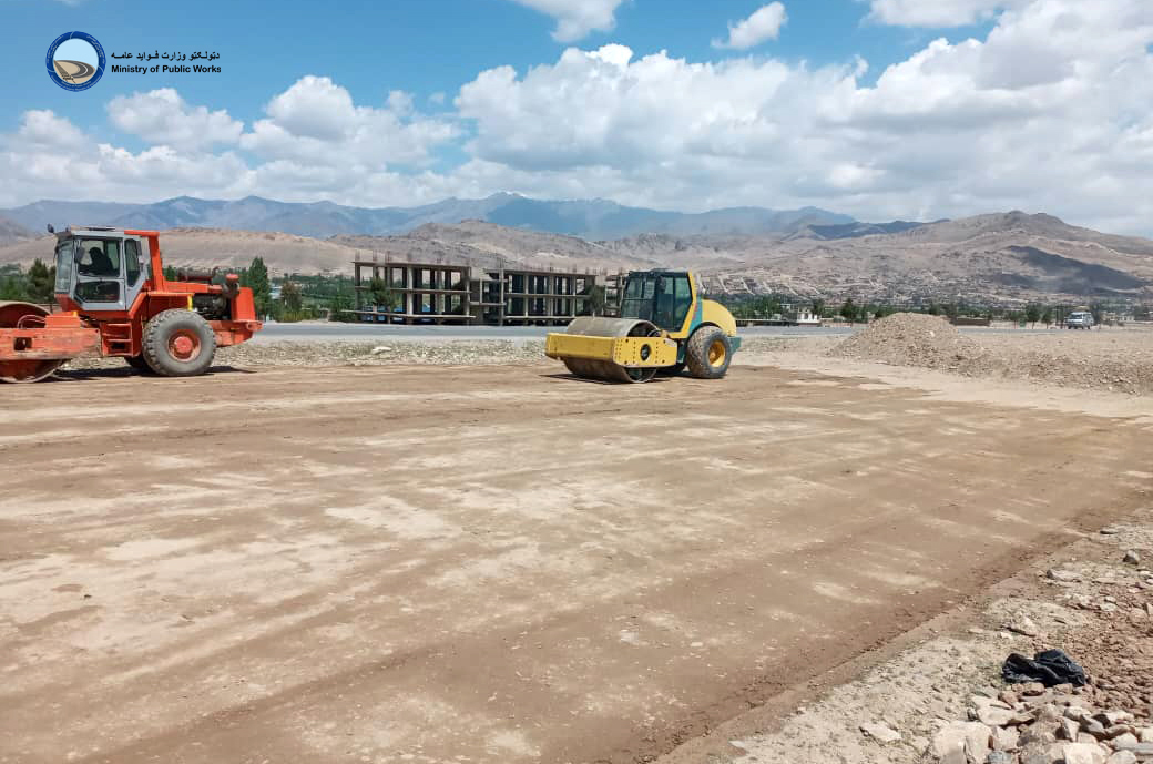 د کمپنۍ له پُله د میدان وردګو تر دُراني بازاره د دویم لین سړک رغنیز کار ‌چټک شو