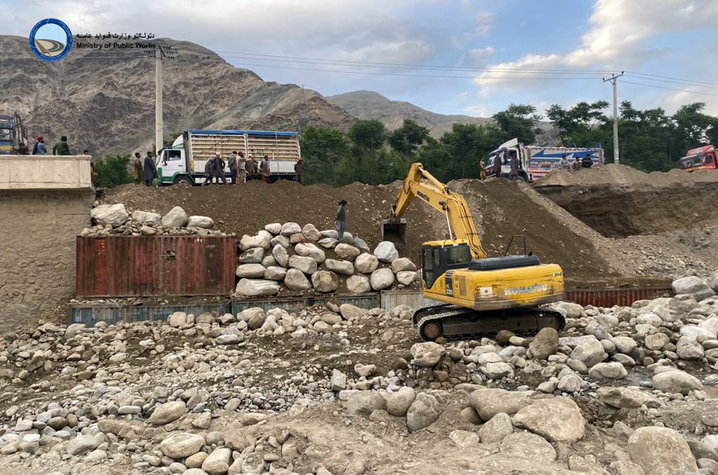 MoPW: the flooded parts of Salang-Highway repaired