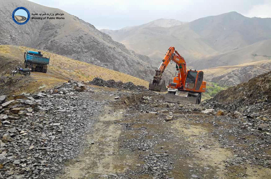 په دایکنډي کې د ۶ کیلومتره سړک رغنیزې چارې ۳۲ سلنه کاري پرمختګ لري