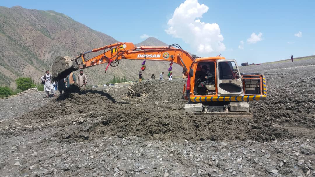 از اثر سیلاب های اخیر در کشور ۳۸۱ کیلومتر سرک مسدود شده دوباره باز گردید