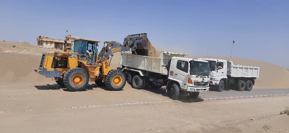 د مزار – حیرتان لويې لارې له شګو د پاکولو چارې ګړندۍ روانې دي