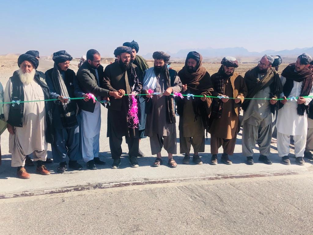 د ټولگټو چارو وزارت له لوري د کندهار ـ کابل لویې لارې دوه لوی تخریب سوي پُلونه جوړ او گټي اخیستنې ته وسپارل سول