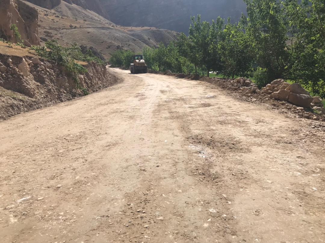 سرک ولسوالی کوهستانات ترمیم و جغل اندازی گردید