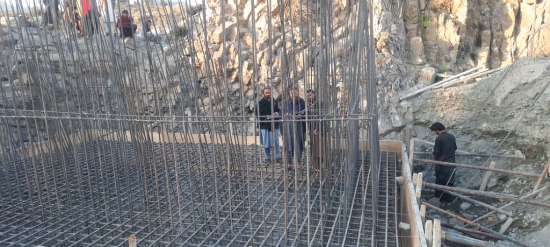 خوست: په موسی‌خیلو ولسوالۍ کې د یوه پایه ۳۰ متره پل د جوړولو کار روان دی