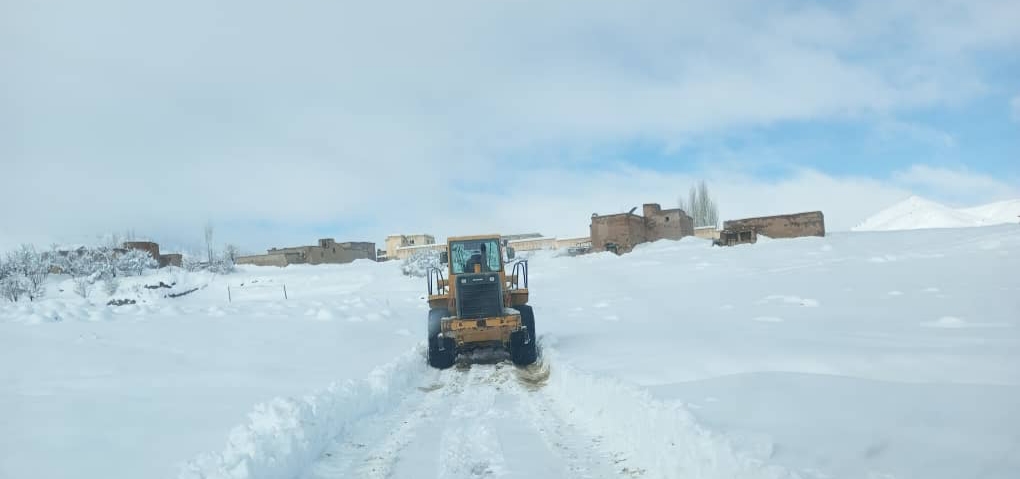 د هیواد د نښلونکو سړکونو او لویو لارو د نن ورځې وضعیت: