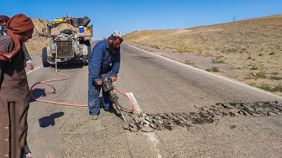 په هرات ولایت کې د څه باندې ۶۴ میلیونه افغانیو په ارزښت، پنځه رغنېزې پروژې تطبیق کیږي