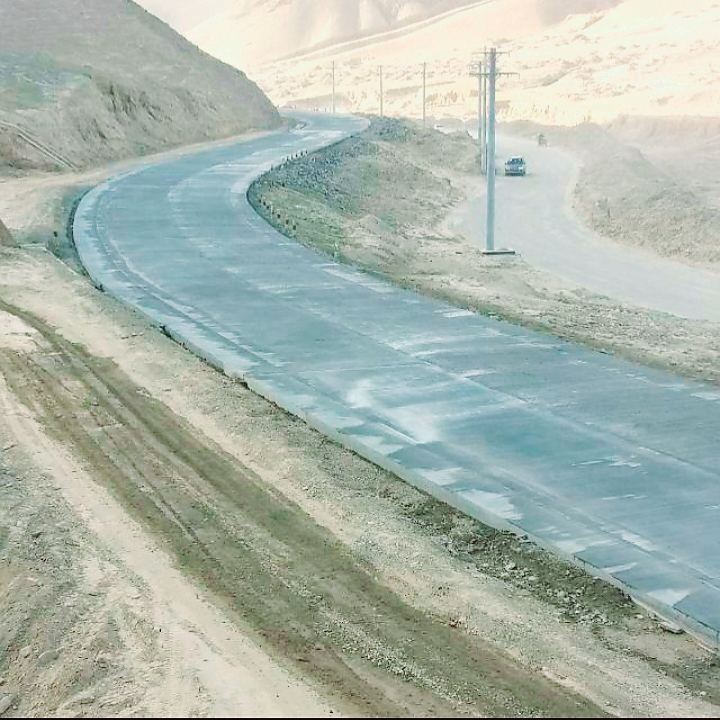 کار سرک آهن کانکریتی کوتل بوغابی ولایت بغلان به ارزش ۷۲ میلیون افغانی تکمیل و به بهربرداری سپرده شد