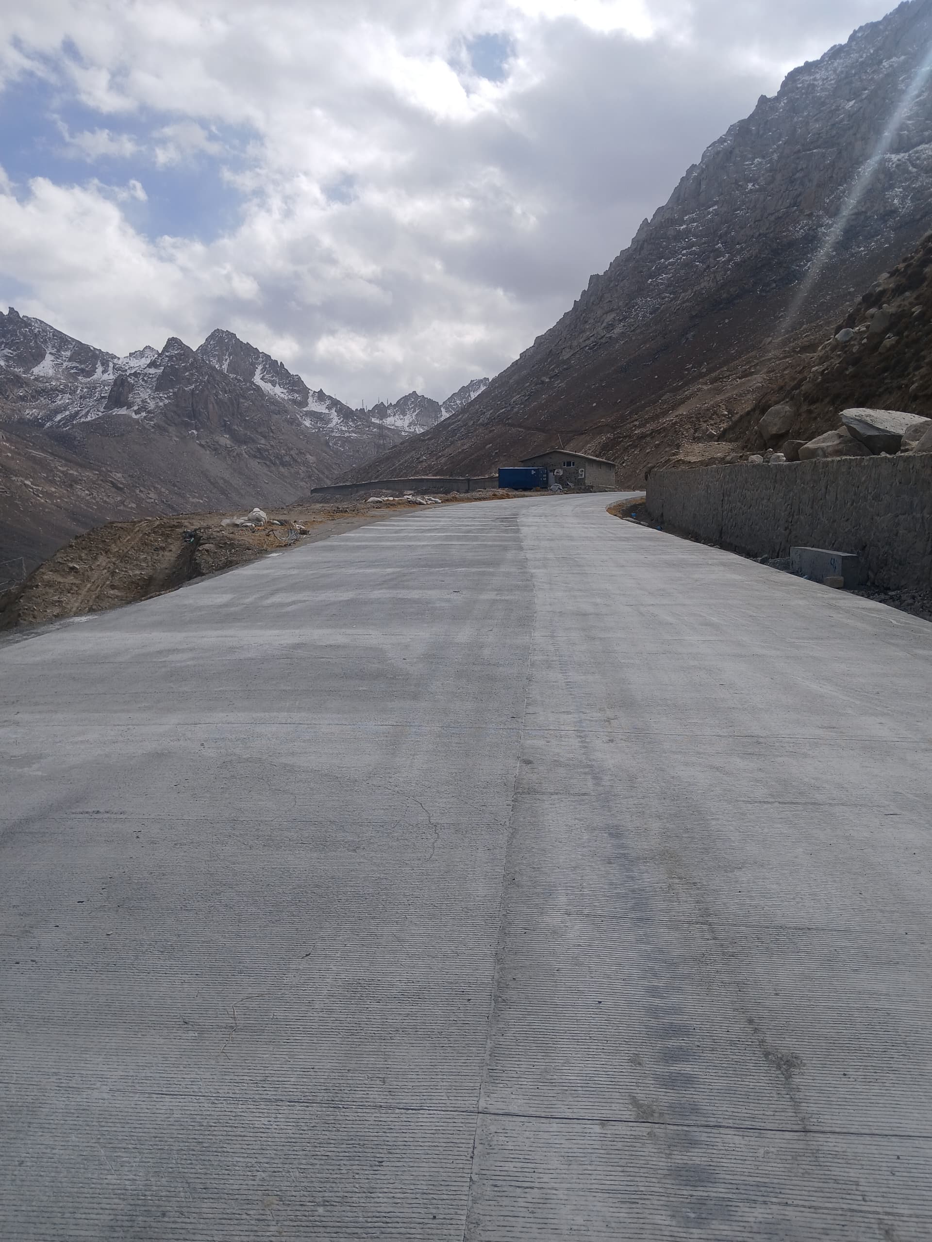 د ټولګټو وزارت لخوا د سالنګونو لویې لارې اړوند د روان کال پلان شوی کار بشپړ شو