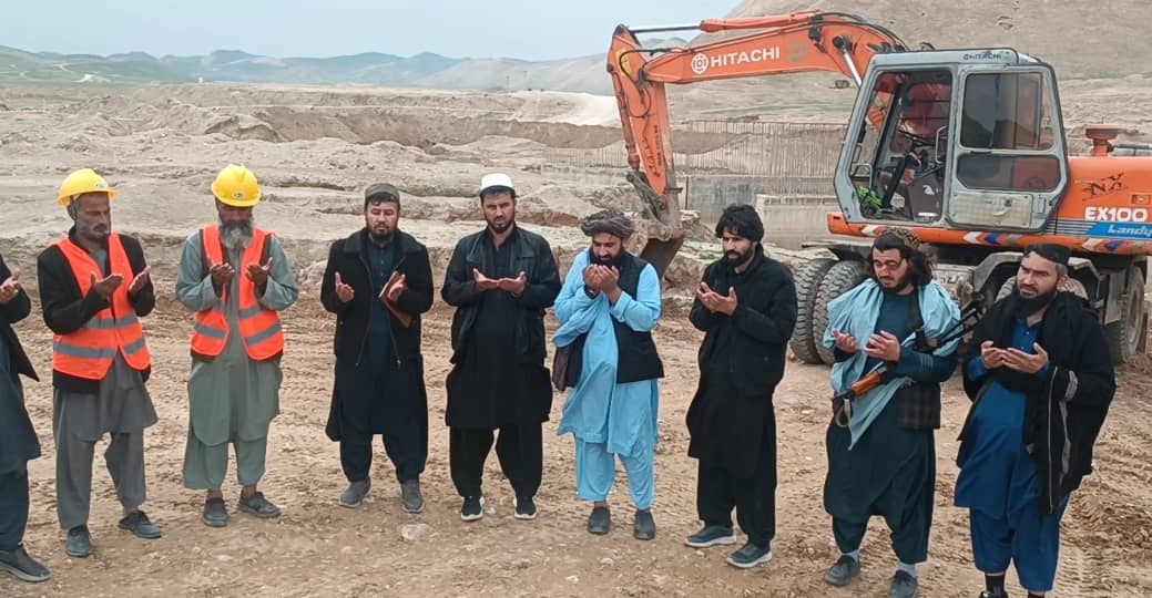 په کندز ولایت کې د یو پایه پل د پاتې برخو رغنیزې چارې د څه باندې ۹ میلیونه افغانیو په ارزښت پيل شوې