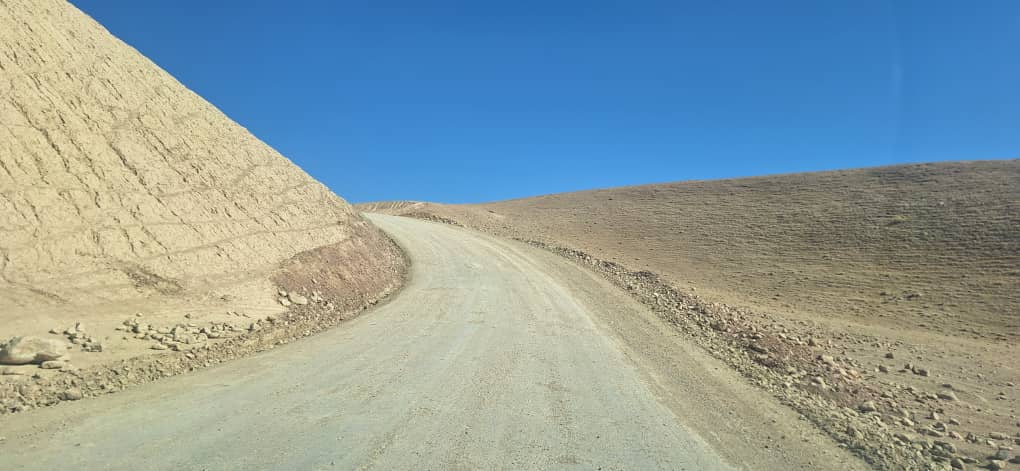 په بادغیس ولایت کې د جوند ولسولۍ د ۱۵ کیلومتره سړک د جغل اچونې چارې د ۱۰ میلیونه افغانیو په ارزښت بشپړې شوې
