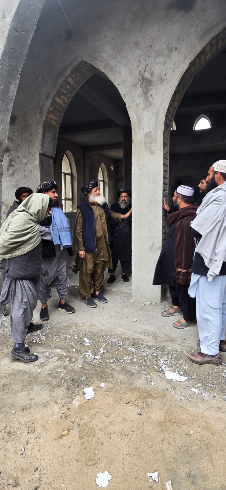 د ټولګټو وزیر کندهار ولایت ته د خپل کاري سفر په ترڅ کې د یو شمېر پروژو له رغنیزو چارو څخه لیدنه وکړه