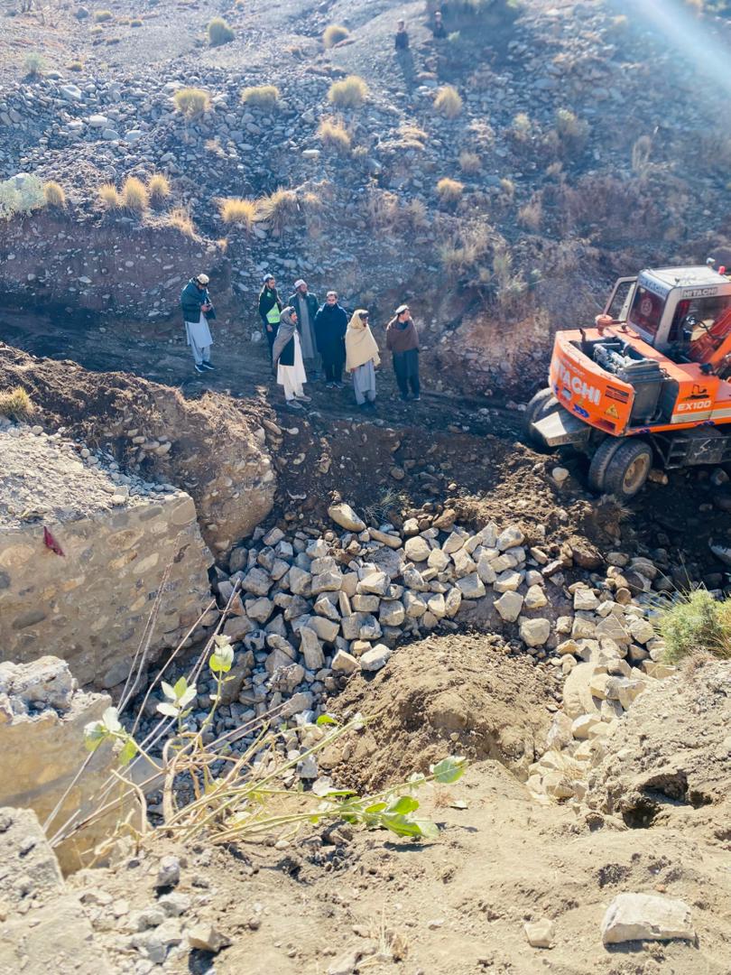  په خوست ولایت کې د دوو پایو پلګوتو د ترمیم او بیا رغونې چارې پیل شوې