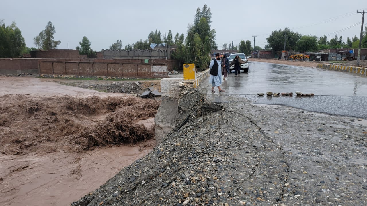 د هېواد د سړکونو او لویو لارو د نن ورځې وضعیت