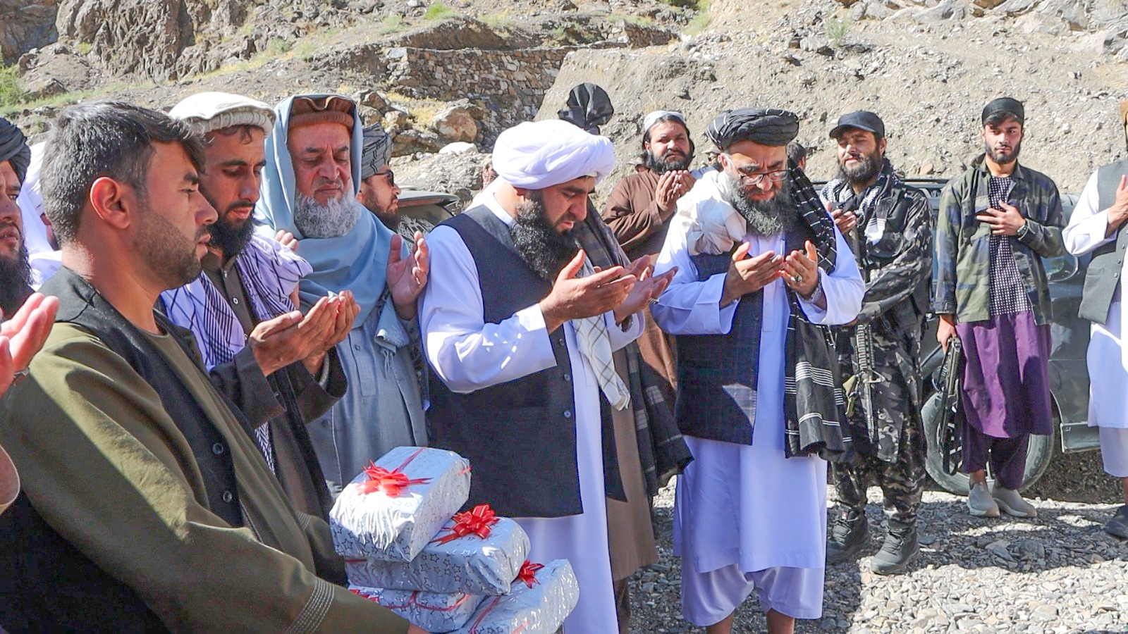 د پنجشېر ولایت عمومي سړک د داغګیرۍ چارې د ۴۰ میلیونه افغانیو په ارزښت پیل شوې 